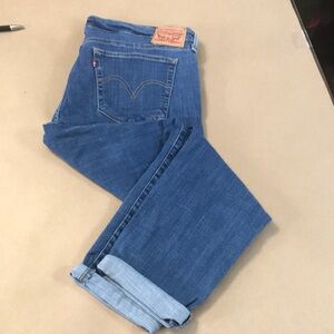 LEVI’S BOYFRIEND JEANS 33 X 27